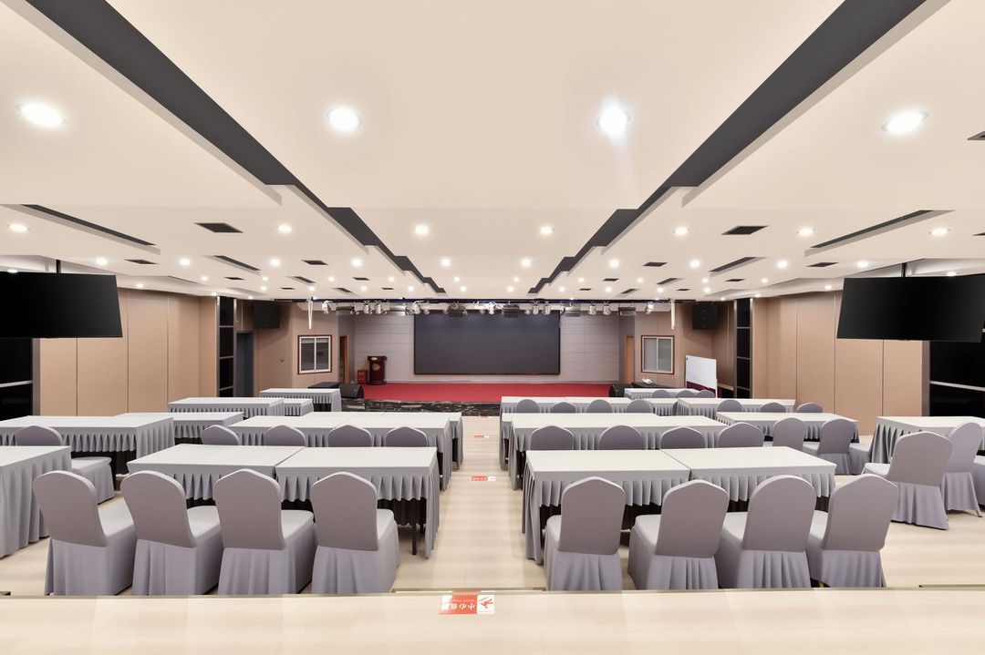 西苑锦润酒店(贵阳锦江路地铁站店)