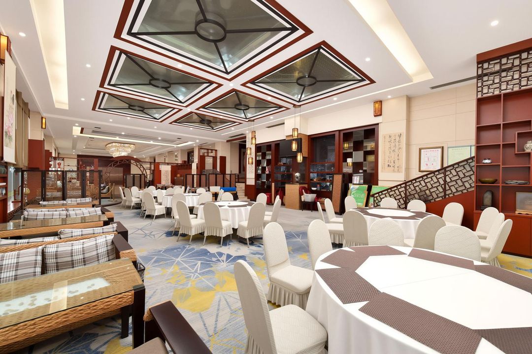 西苑锦润酒店(贵阳锦江路地铁站店)
