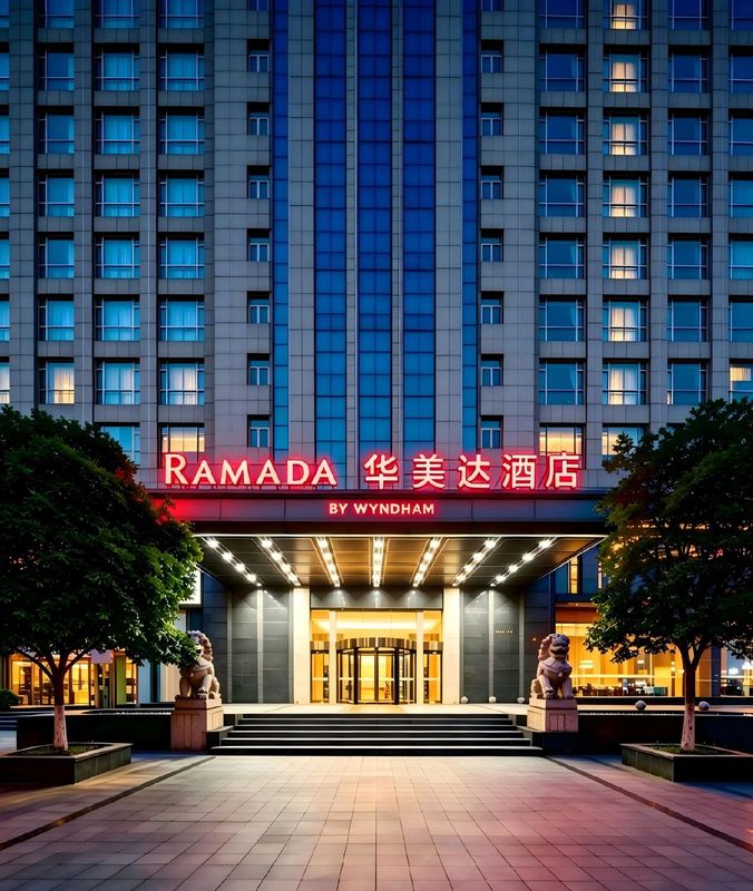 长沙滨江金融中心华美达酒店(万象城店)