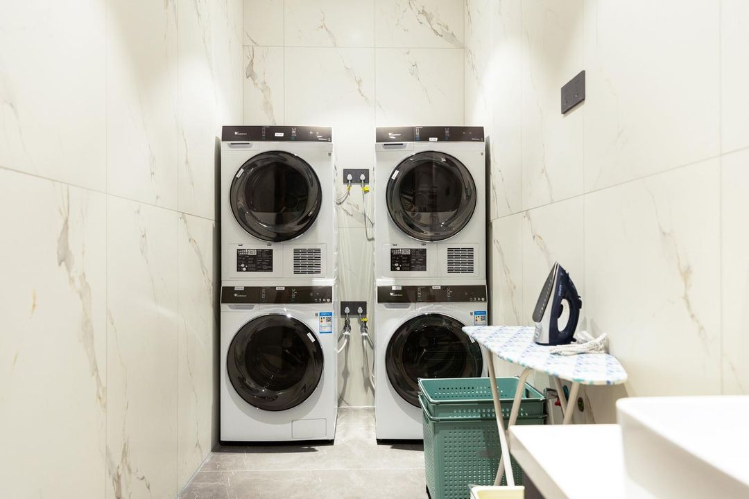 西安悦廷&middot;华逸酒店(钟楼地铁站省政府店)