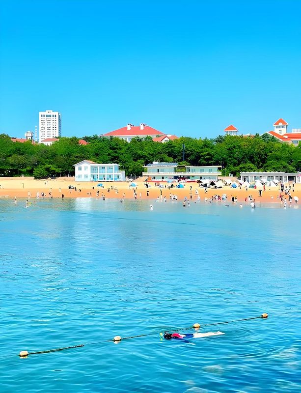 青岛览秀城海景桔子水晶酒店