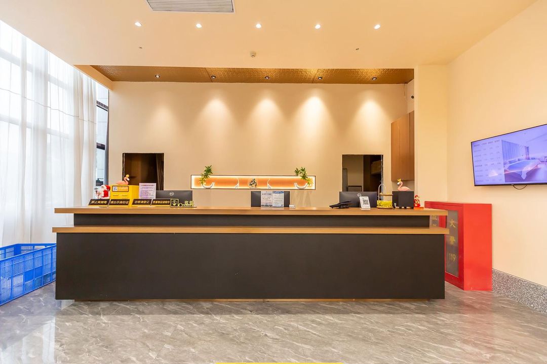 半岛假日酒店(常熟市中心店)