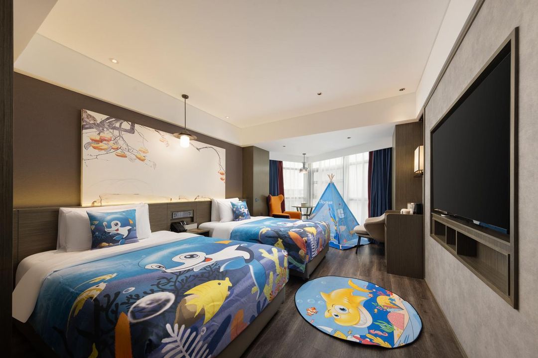 珠海情侣路海滨泳场海景亚朵X酒店
