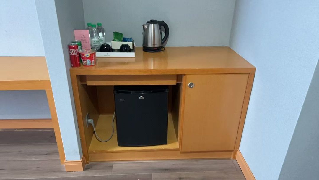 艺龙安云酒店(沈阳站太原街医大一院店)