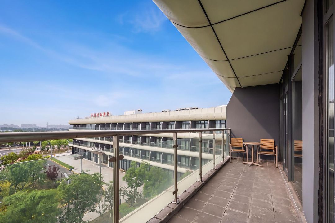 美景国际酒店(青岛红岛国际会展中心康复大学店)