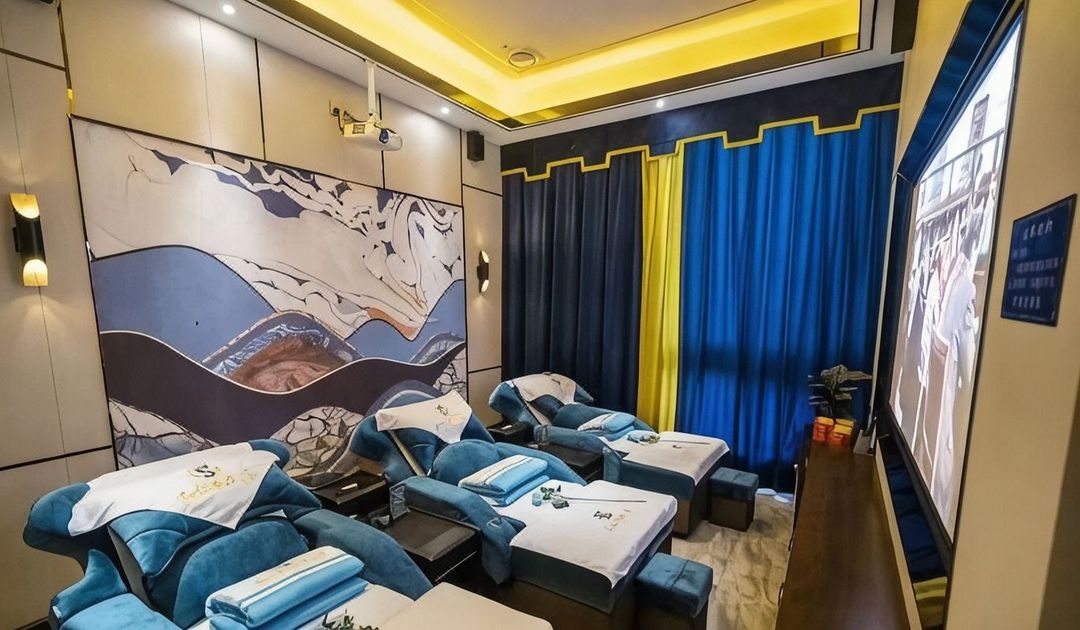 长沙凡禧酒店(省博物院湘雅医院地铁站店)
