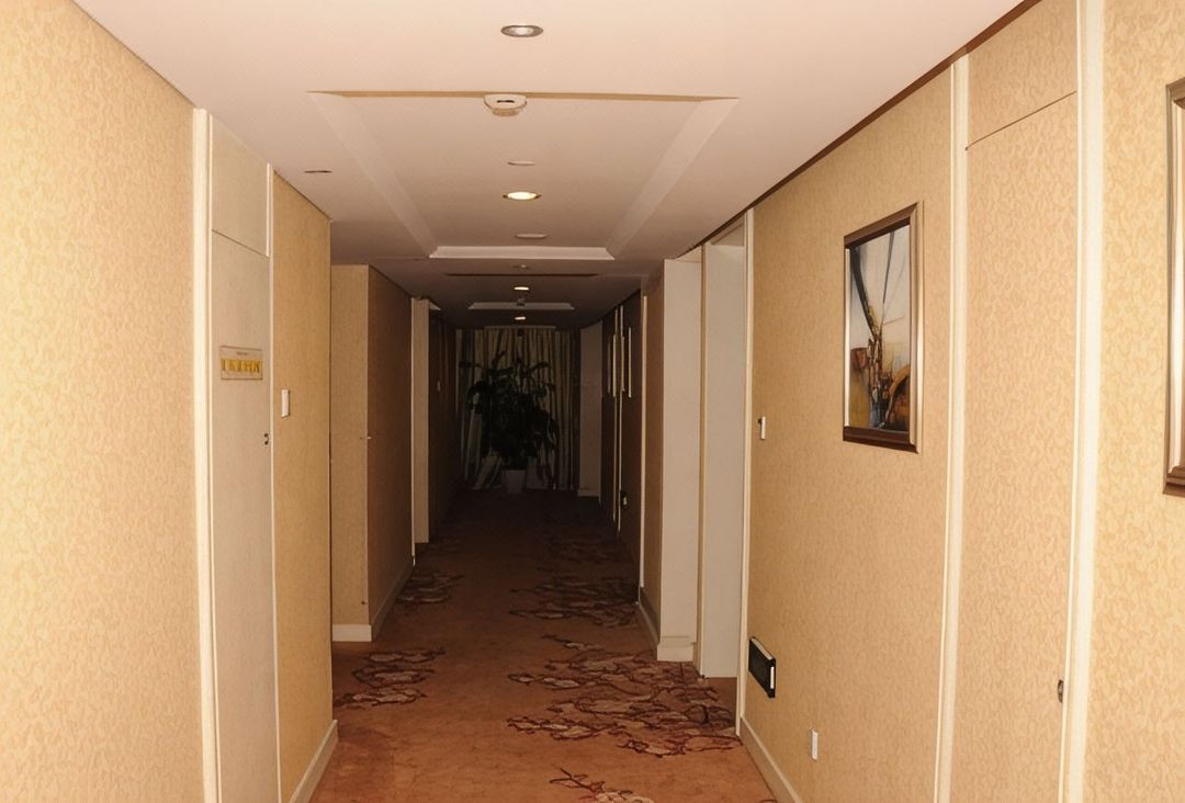 杭州浦京花园酒店(龙湖紫荆天街墩祥街地铁站店)