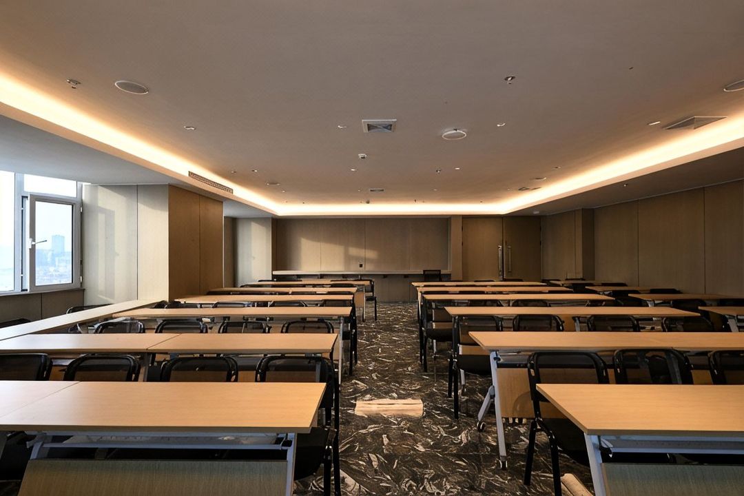 ZHONGJIE CBD HOTEL中心大酒店(沈阳中街故宫大悦城店)