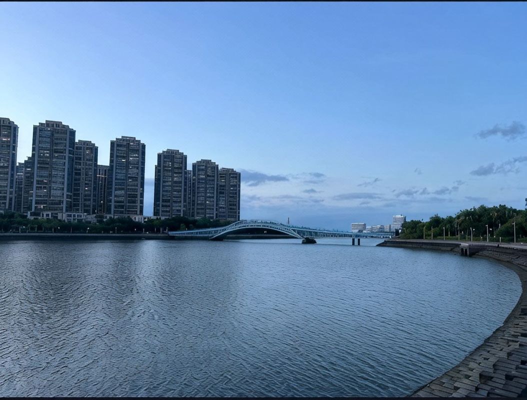 厦门高崎机场成功大道亚朵酒店