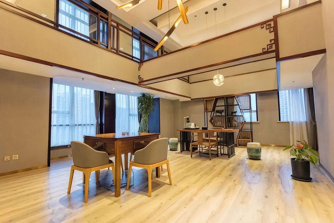 悦际酒店(郑州中原万达磨街文创园店)