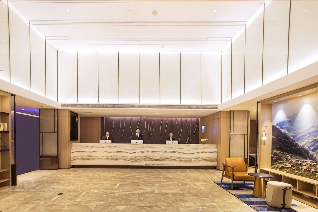 青岛城阳兴阳路亚朵酒店