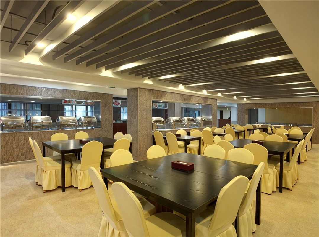 杭州西湖湖滨河坊街丽正门酒店