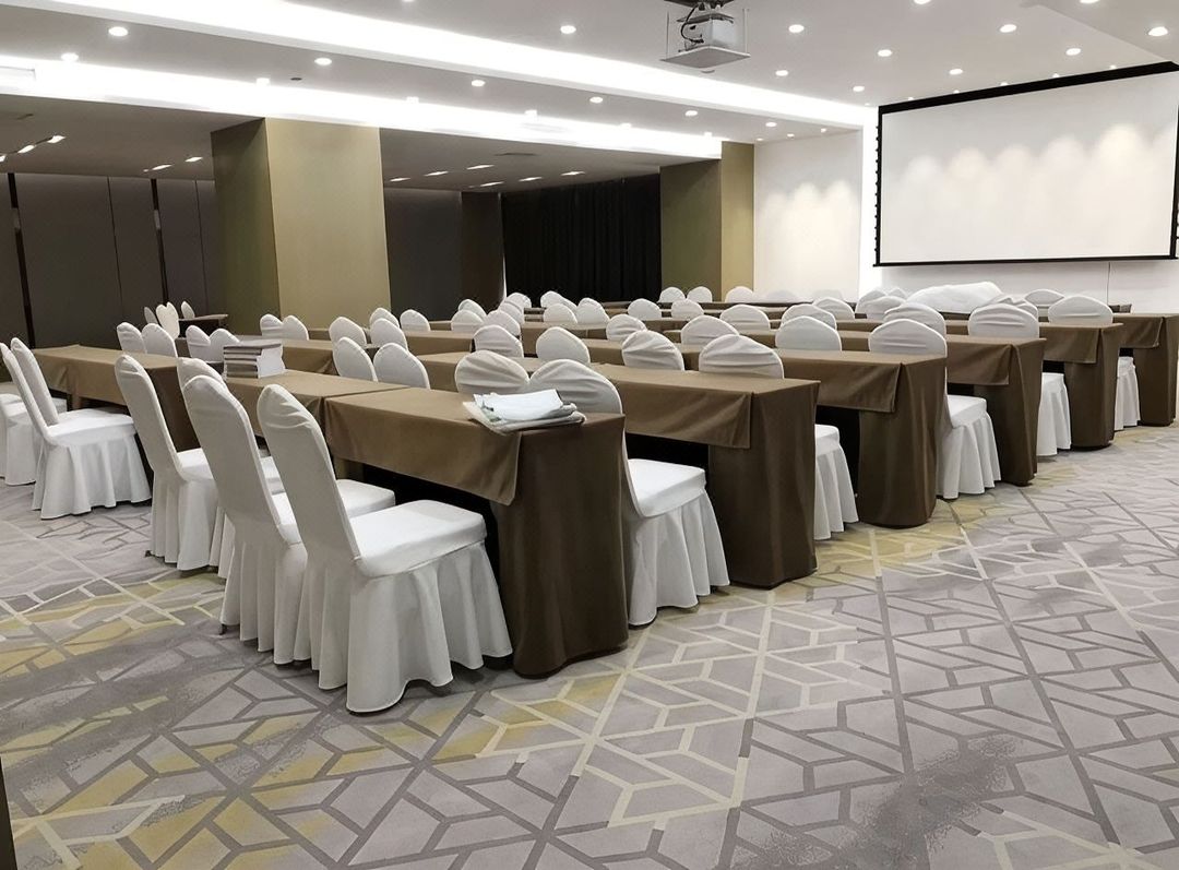 上海吴淞邮轮码头曙光亚朵X酒店