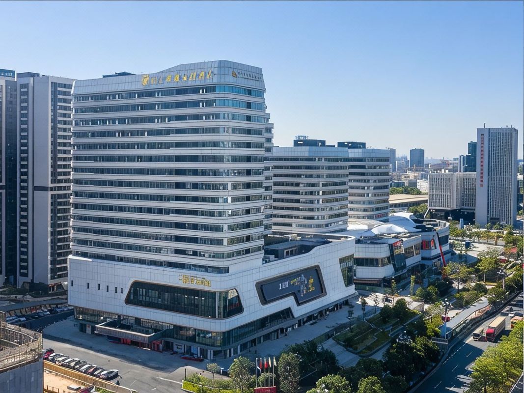 广州宝能演艺中心萝岗地铁站锦江都城文创酒店