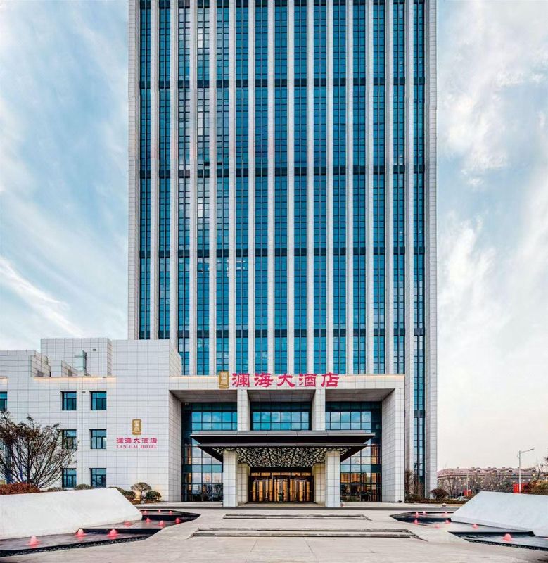 青岛澜海大酒店(董家口高铁站店)