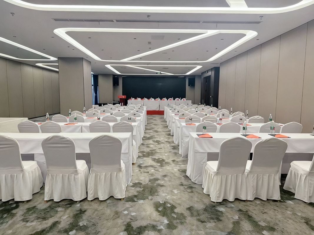 成都龙泉驿龙都南路亚朵酒店