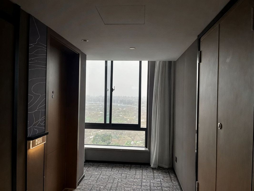 上海崇明东滩商务广场亚朵酒店