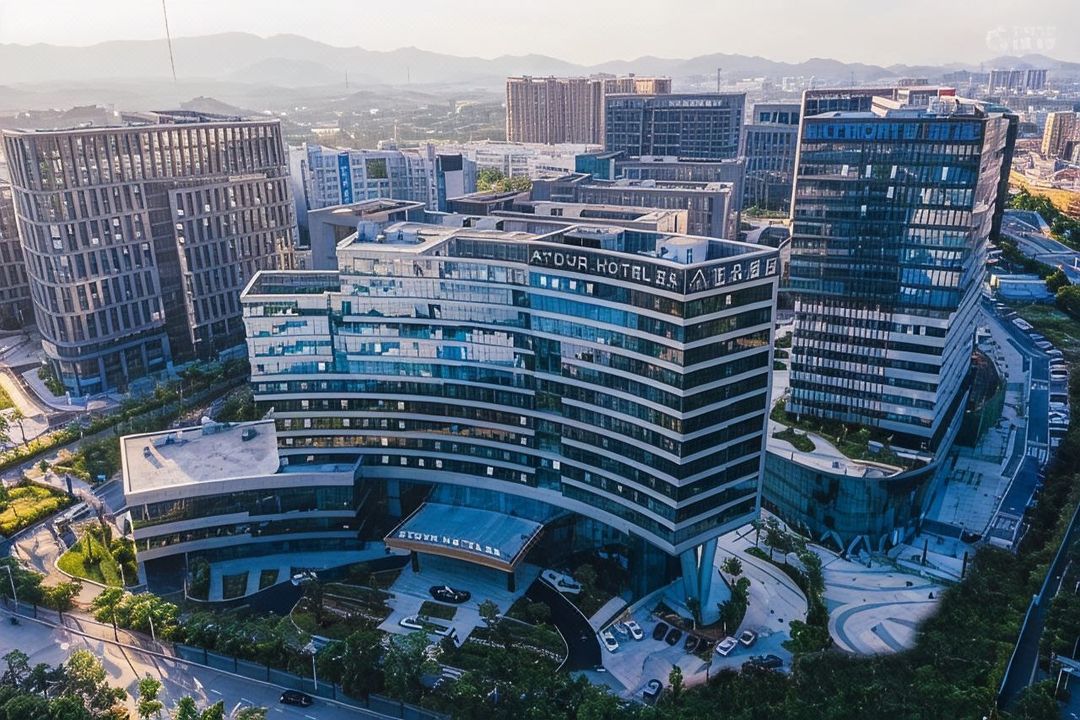 深圳西丽创新谷亚朵酒店