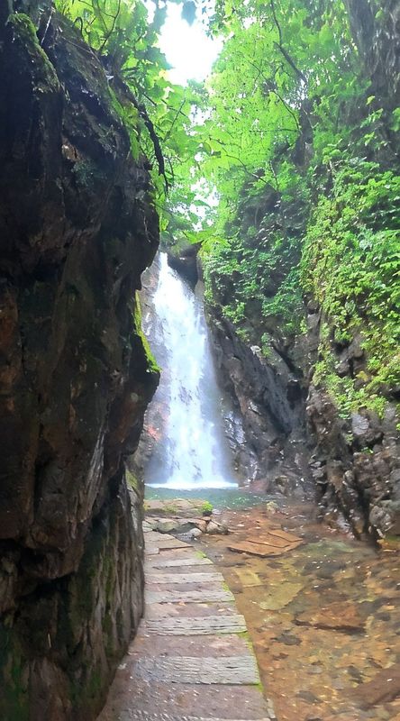 杭州十门峡温泉度假酒店