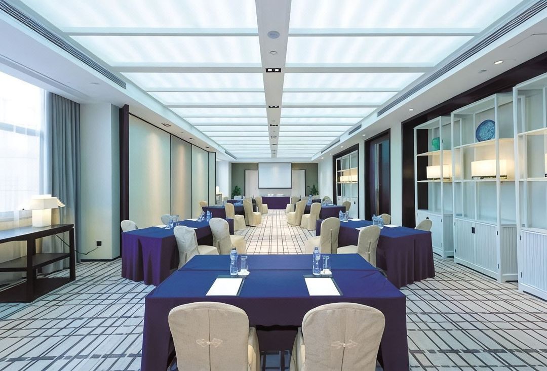 南京御冠酒店