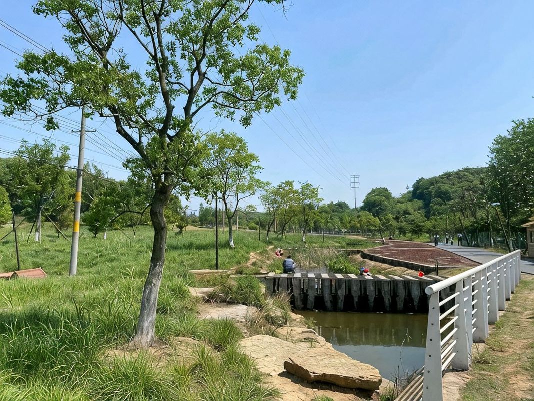 南京江北新区工业大学亚朵酒店