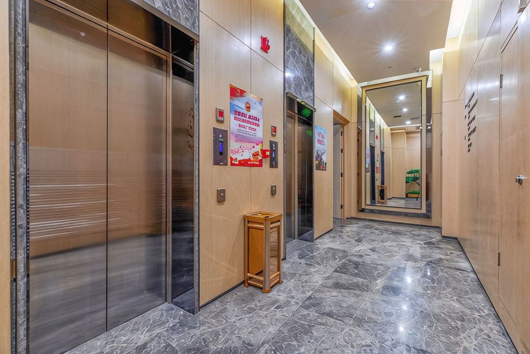 西安澳斯特酒店(西咸吾悦广场阿房宫南地铁站店)