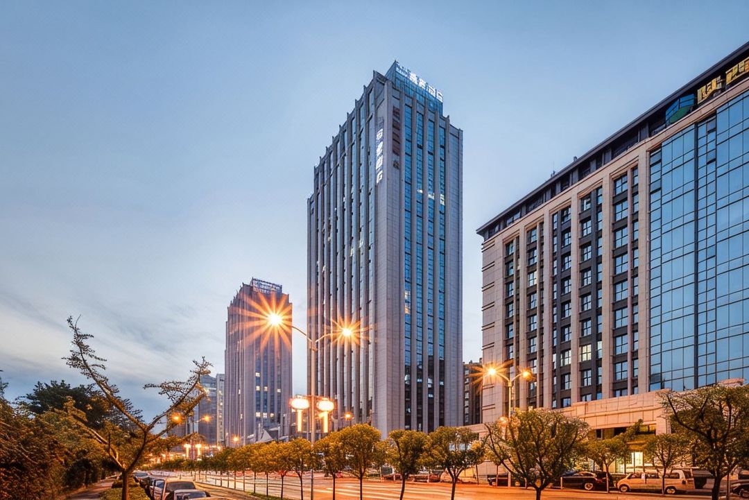 美豪酒店(西安高铁北站文景路地铁站店)