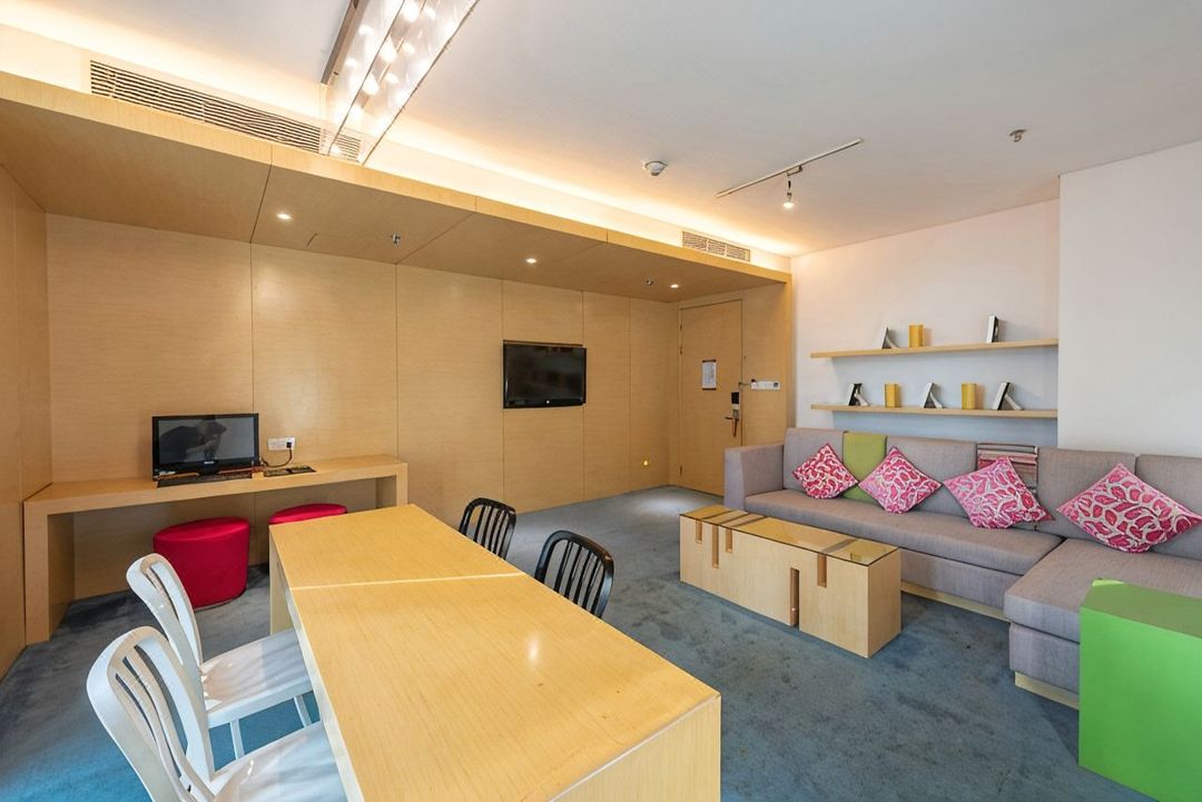郑州上街雅乐轩酒店(区政府店)