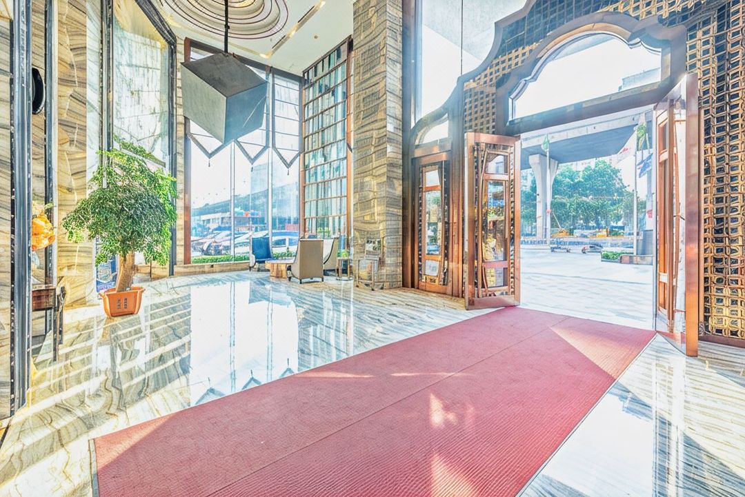 曼国国际大酒店(白云站江南市场店)