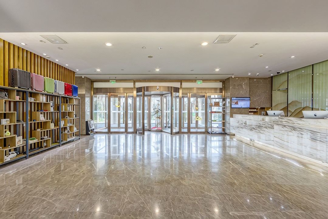济南高新万达广场天辰路亚朵酒店