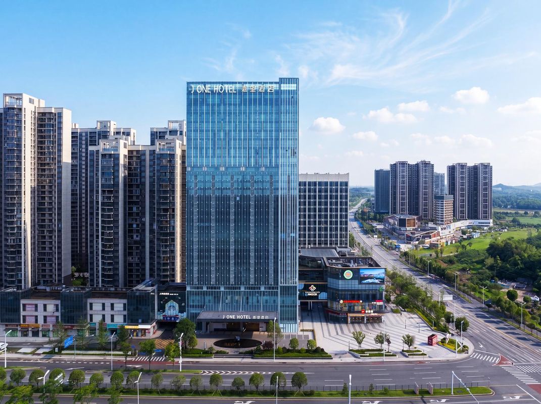 J ONE 嘉望酒店(长沙林科大涉外学院店)