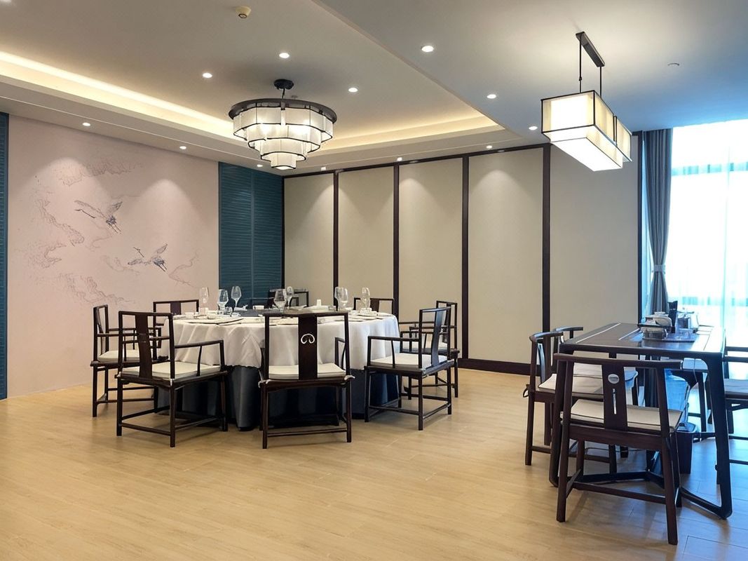 辰玺酒店(高铁东站CBD会展中心店)