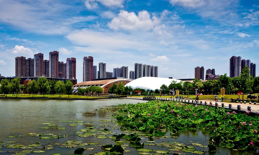 南京板桥吾悦广场亚朵酒店