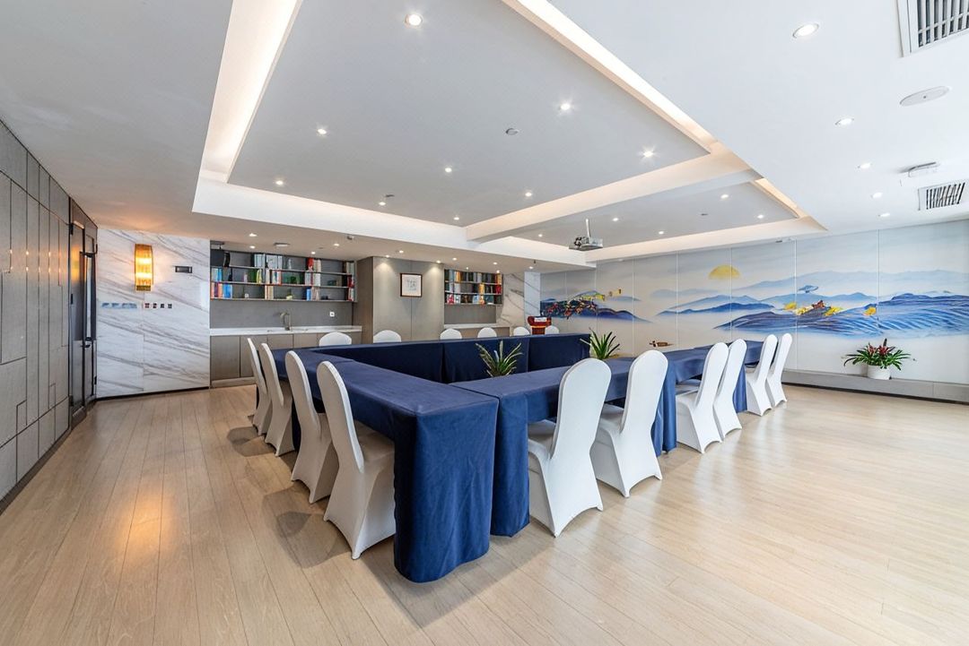 南京九龙湖金陵嘉辰酒店(九龙湖地铁站店)
