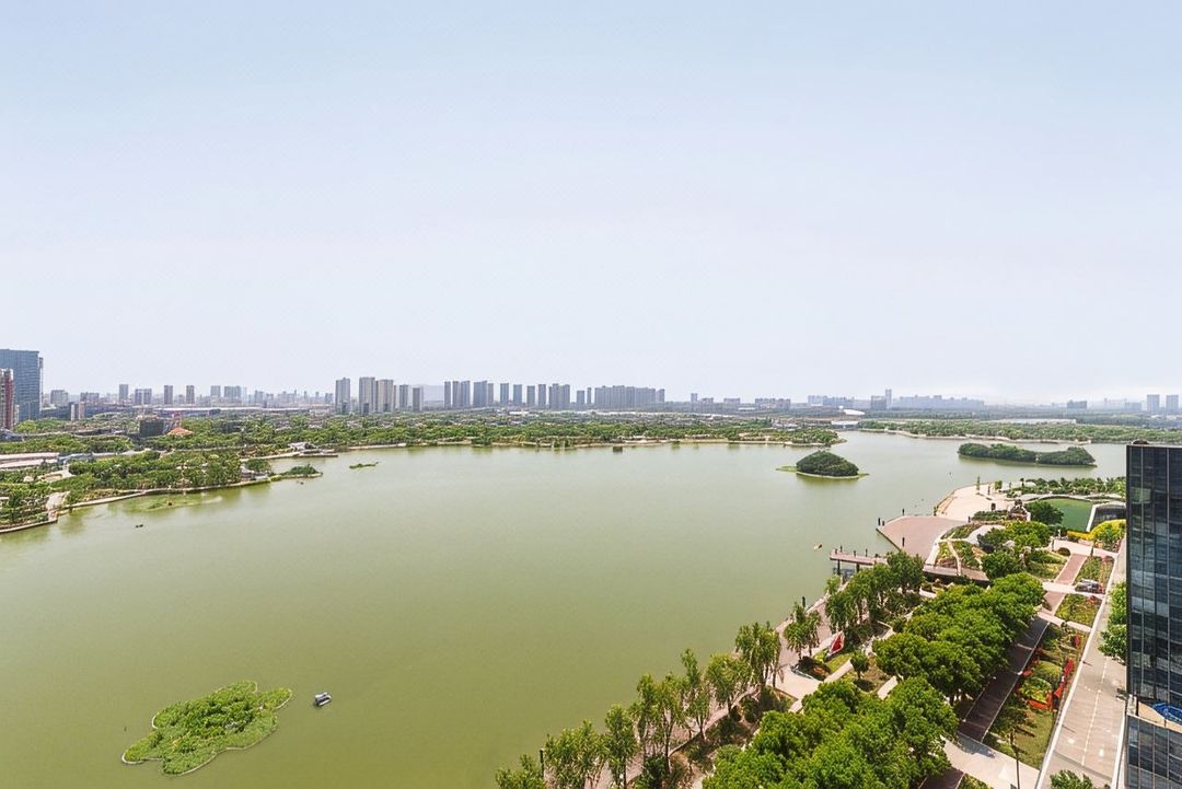 南京九龙湖金陵嘉辰酒店(九龙湖地铁站店)
