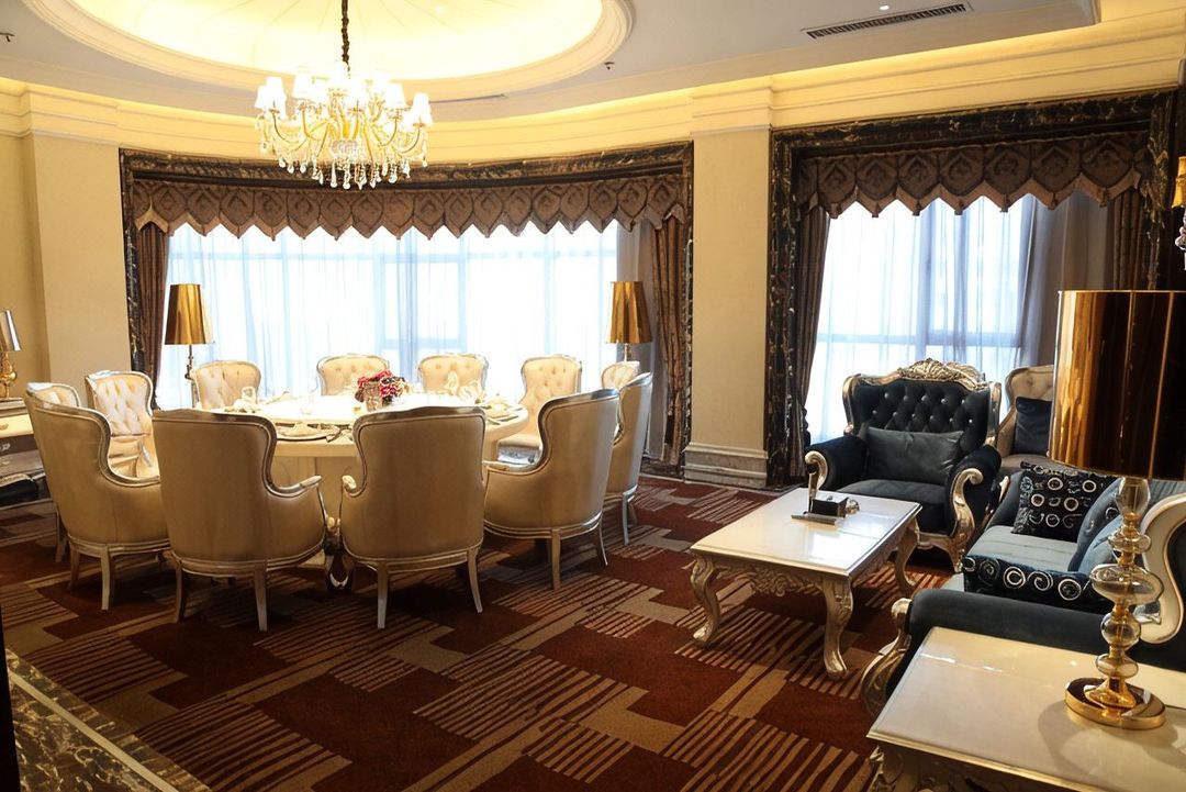 皮都国际酒店(石家庄辛集国际皮革城万达广场店)