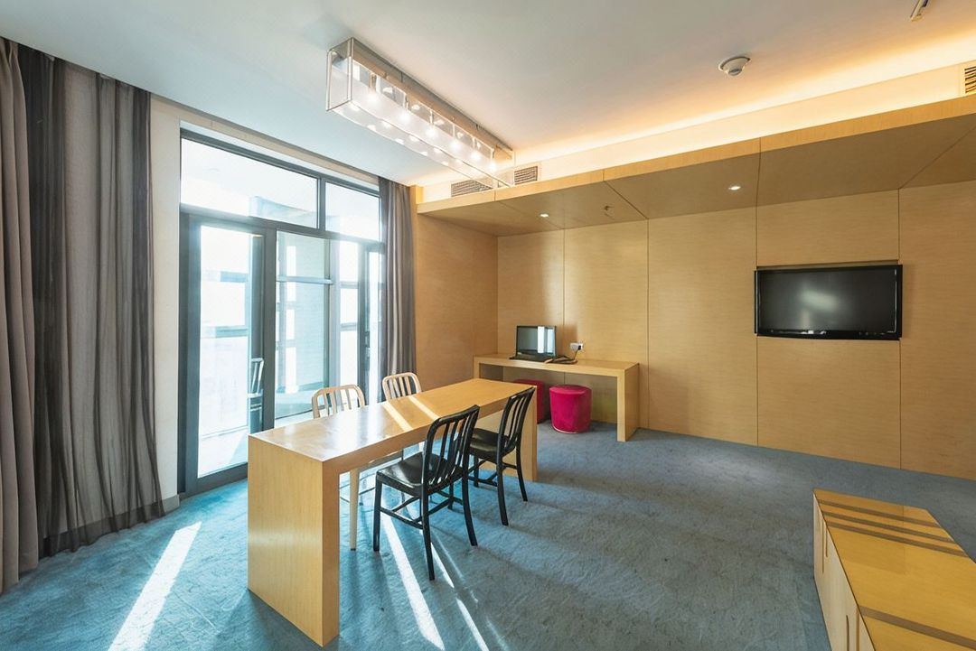 郑州上街雅乐轩酒店(区政府店)