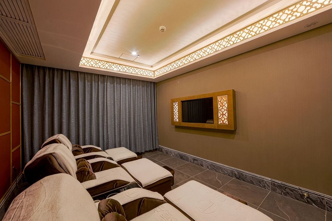 广州中演国际酒店(萝岗科学城演艺中心店)
