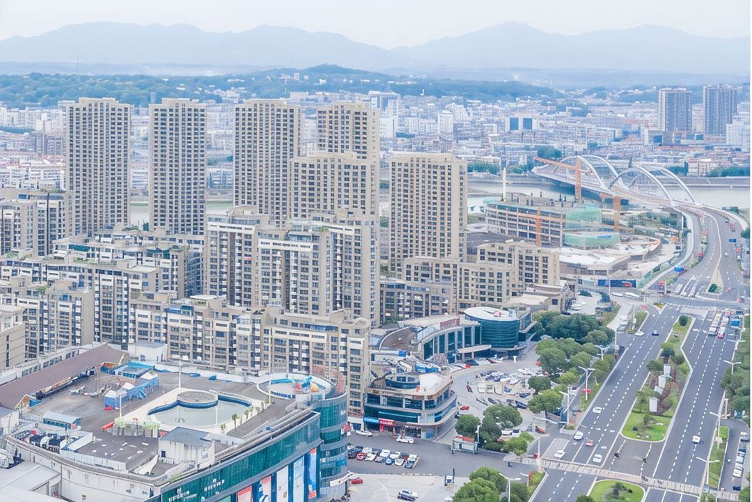 嵊州保罗大酒店(吾悦广场店)