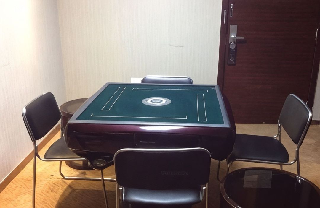 鹏威酒店(深圳东门老街万象城店)