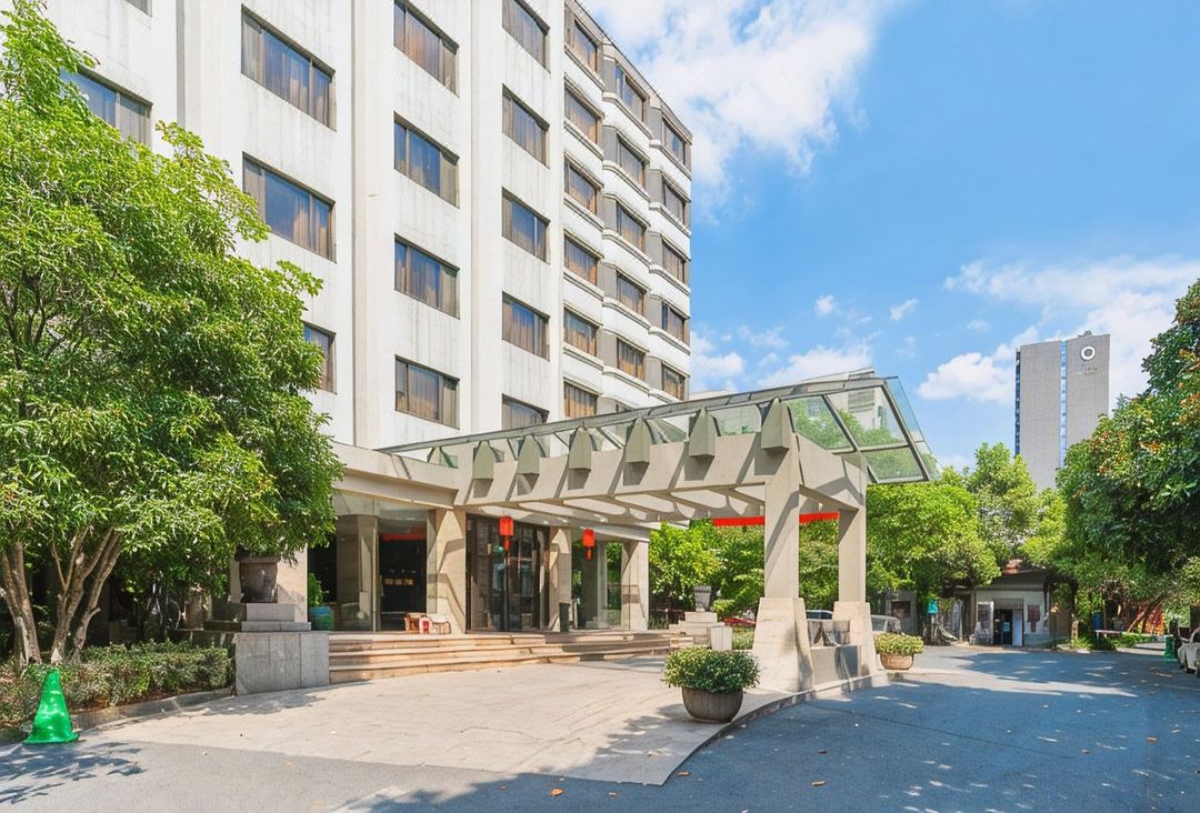 君亭酒店(杭州西湖黄龙体育中心店)