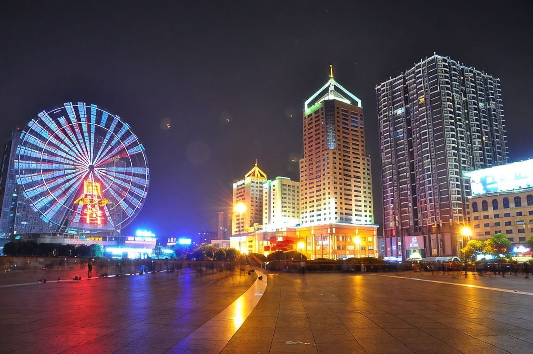 大华宾馆(长沙五一广场东塘地铁站店)