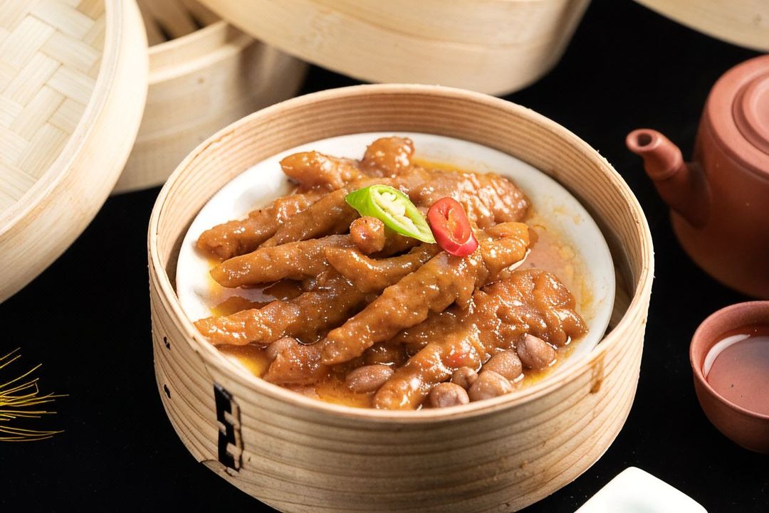 青岛海天金融中心酒店(石老人海水浴场国信体育中心店)
