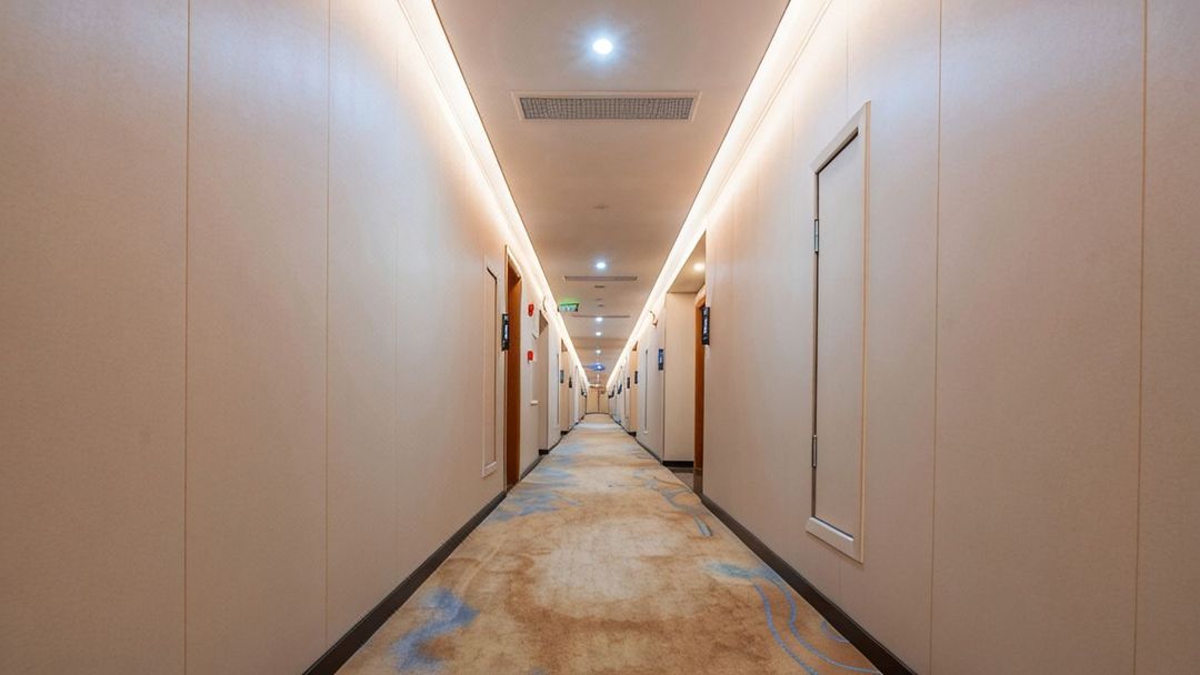 励骏大酒店(佛山南庄华夏陶瓷博览城店)