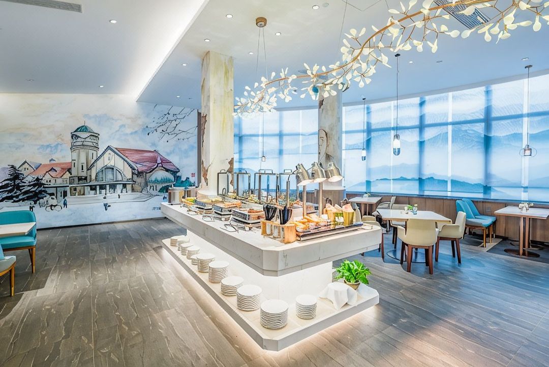 济南明水古城章丘和谐广场亚朵酒店
