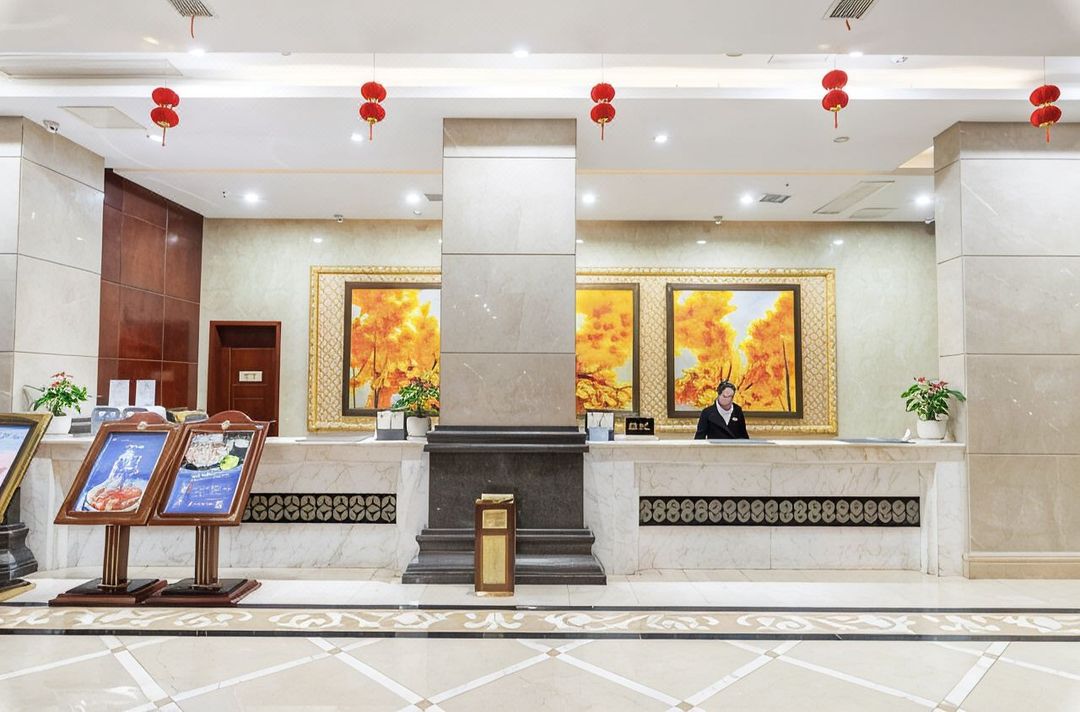 福盛源大酒店(长沙中南大学阳光地铁站店)