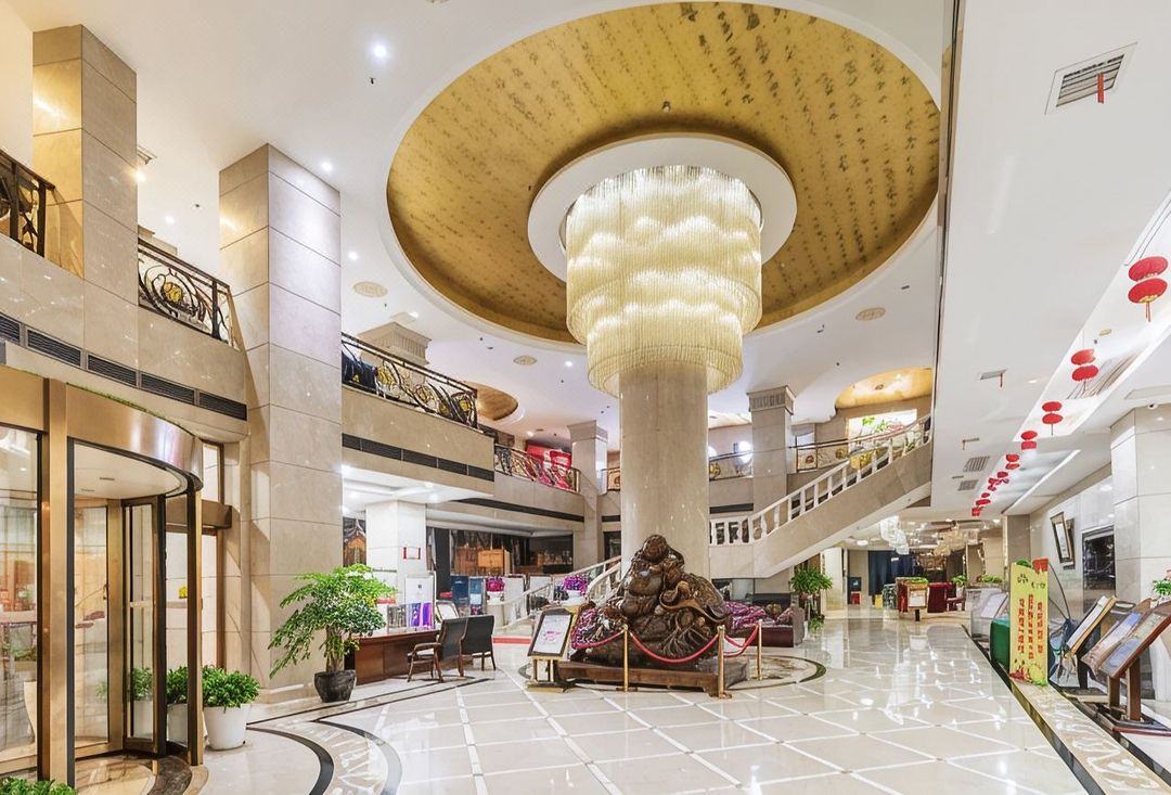 福盛源大酒店(长沙中南大学阳光地铁站店)