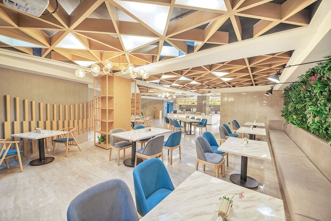 南京钟山风景区梧桐大道亚朵酒店