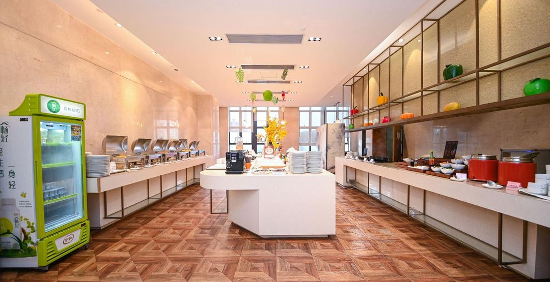 广州南鸿澳斯特酒店(南沙客运港站天后宫店)