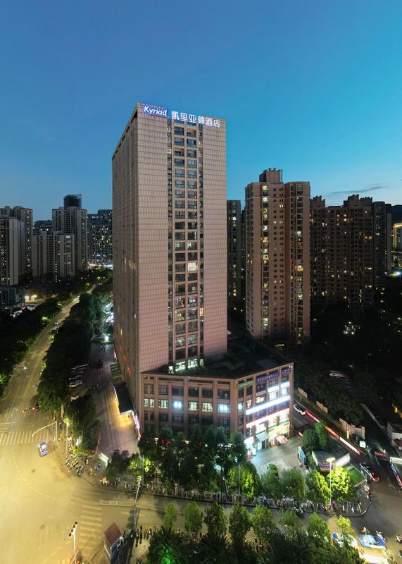 凯里亚德酒店(昆明高新区吾悦广场店)